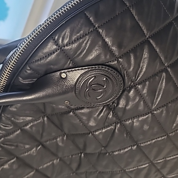 CHANEL Horizontal Sports WeekenderQuilted Travel Bag - Picture 3 of 16
